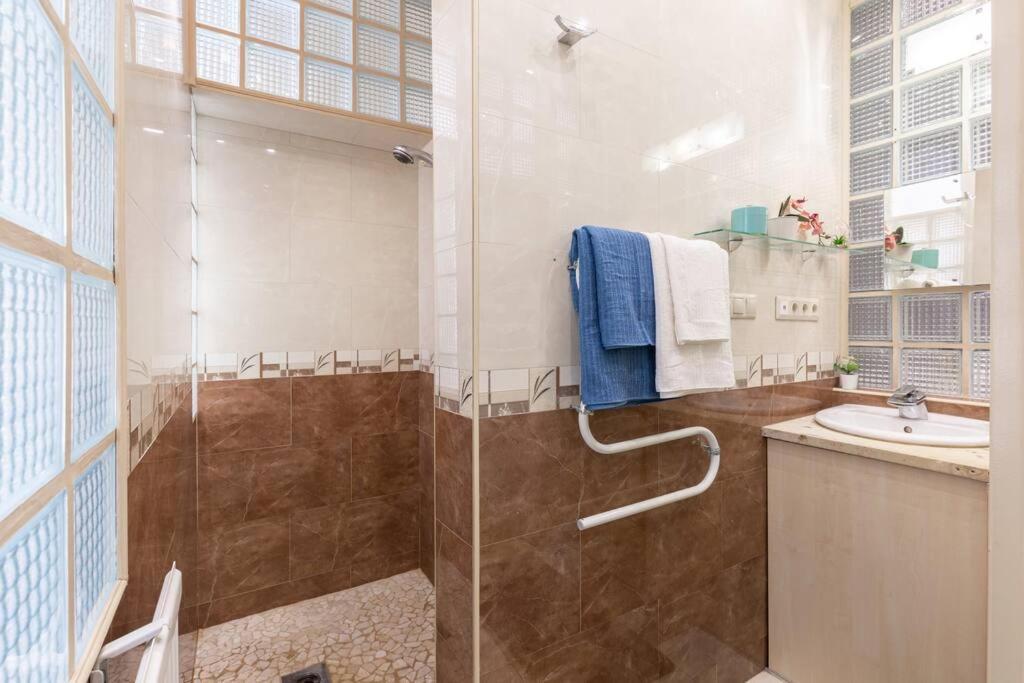 Stylish Central Budapest Apartment Buitenkant foto