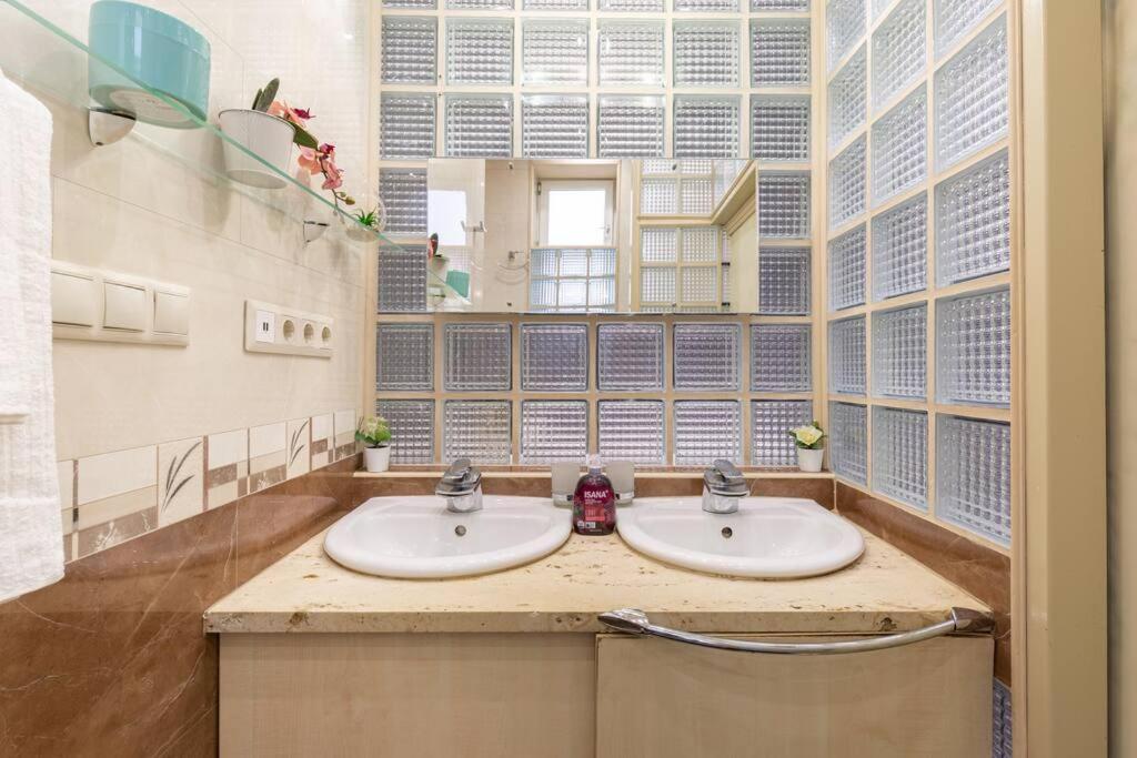 Stylish Central Budapest Apartment Buitenkant foto