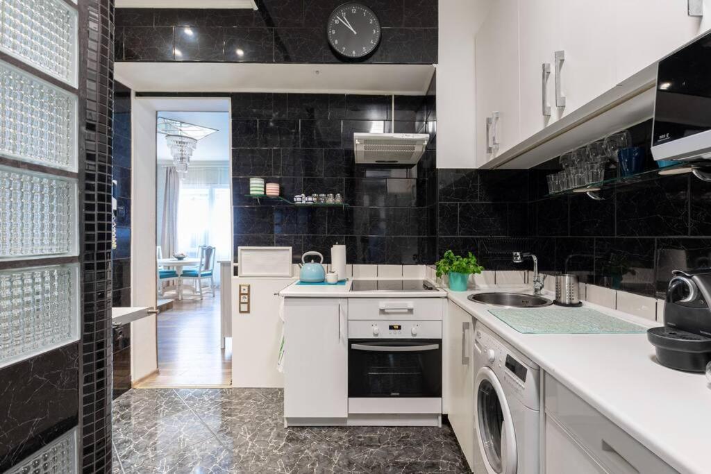 Stylish Central Budapest Apartment Buitenkant foto