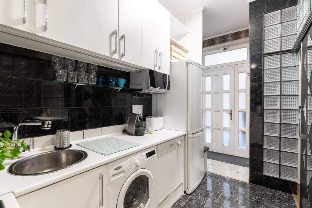Stylish Central Budapest Apartment Buitenkant foto